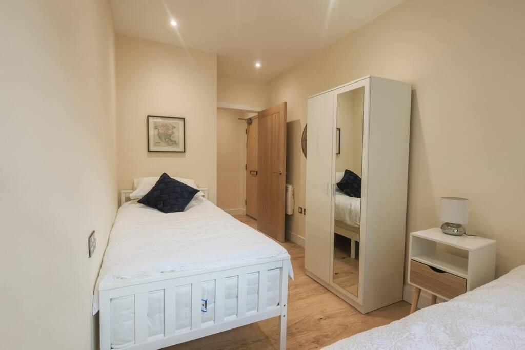 Ocean - 2 Bed Flat Sleeps 6 With Gym Access Apartment Southampton Exterior photo